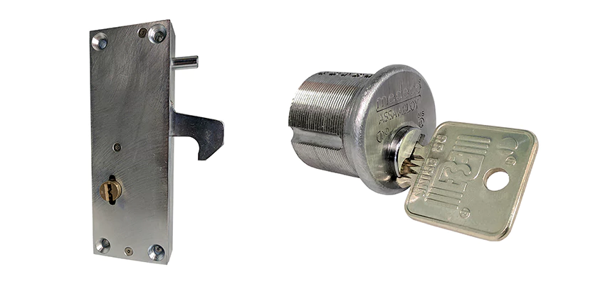 RR Fence Gates Brink Locks Repair in Bonadelle Ranchos-Madera Ranchos, California